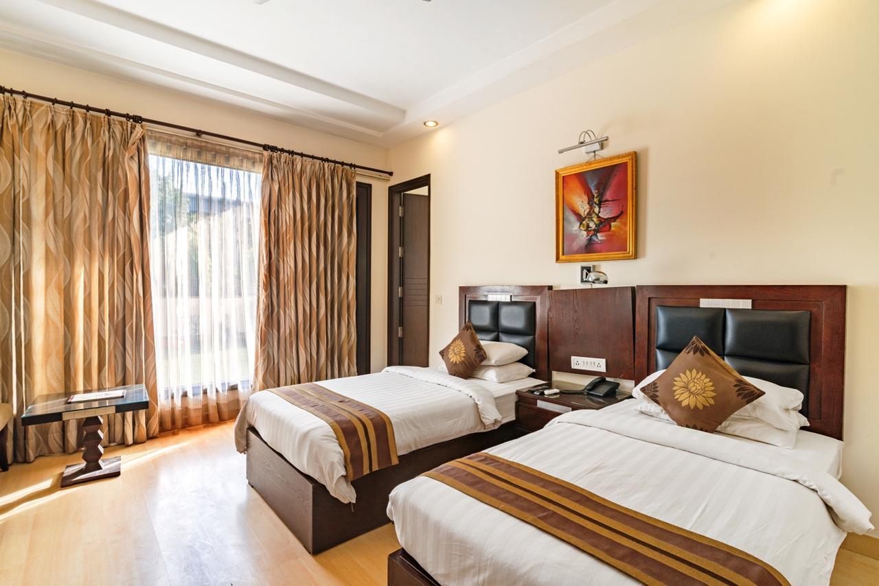 Royal Residence Mg Road Gurgaon Exterior photo